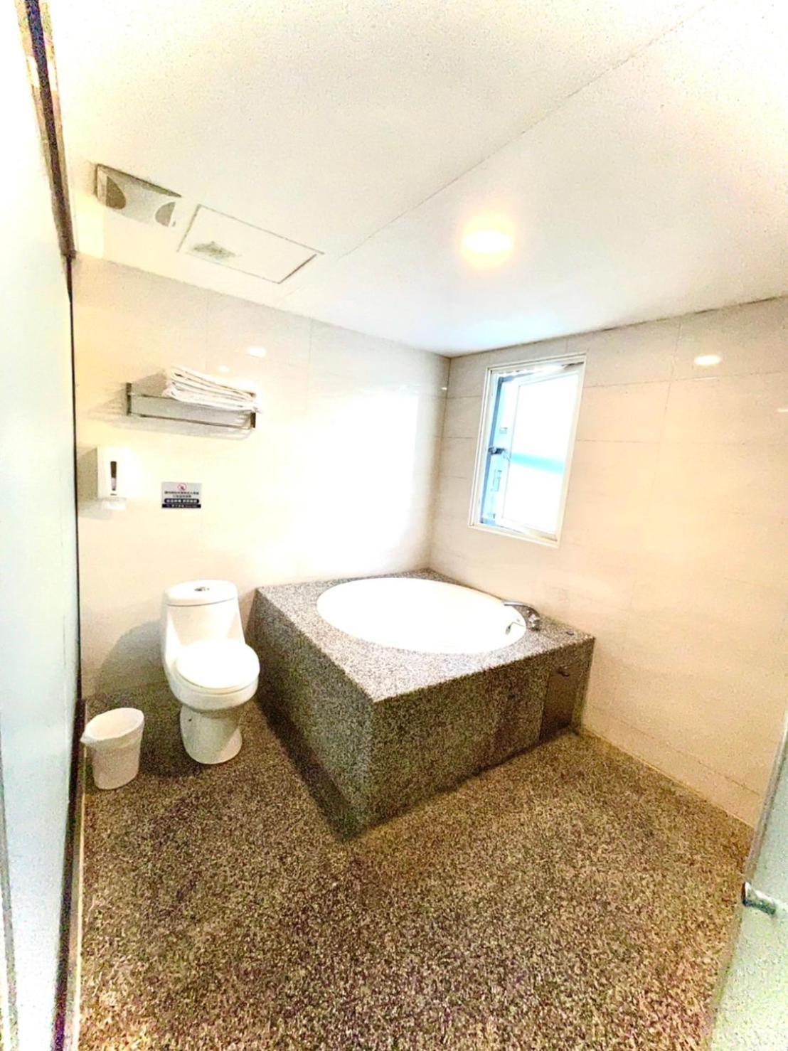 Walker Hotel - Zhengyi 2 Taipei Dış mekan fotoğraf